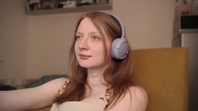 mollytuck online show from December 21, 2024, 3:20 pm