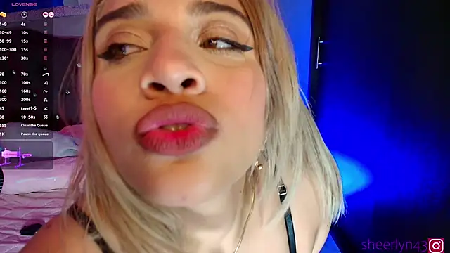 Snapshot of sheerly chatting on January 4, 2025, 4:44 am sheerly online show from January 4, 2025, 4:44 am