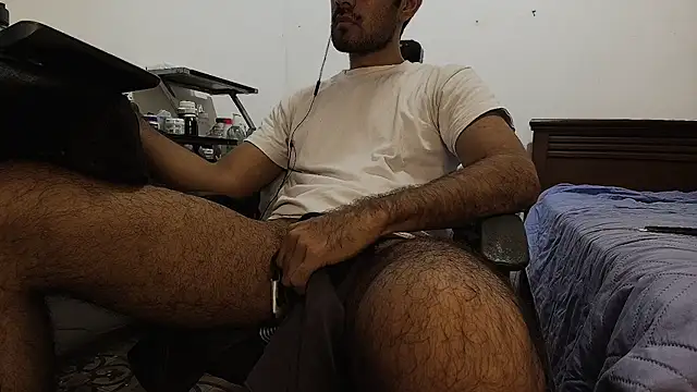 Snapshot of x-sebastian chatting on June 26, 2026, 1:11 am x-sebastian online show from June 26, 2026, 1:11 am