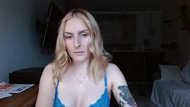 Snapshot of illusorycat chatting on November 18, 2025, 1:03 pm illusorycat online show from November 18, 2025, 1:03 pm