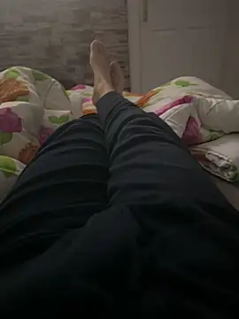 Snapshot of MAHKE12 chatting on October 24, 2025, 10:20 pm MAHKE12 online show from October 24, 2025, 10:20 pm