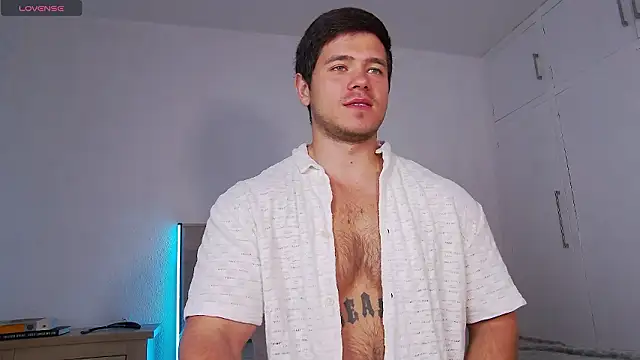 Arilas  online show from March 26, 2026, 8:12 am