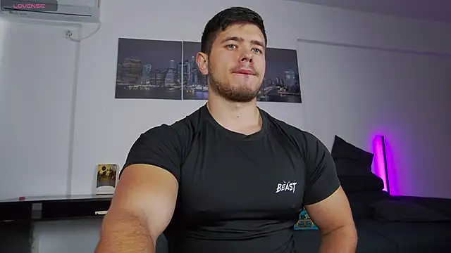 Snapshot of Arilas_ chatting on November 6, 2025, 7:12 am Arilas online show from November 6, 2025, 7:12 am