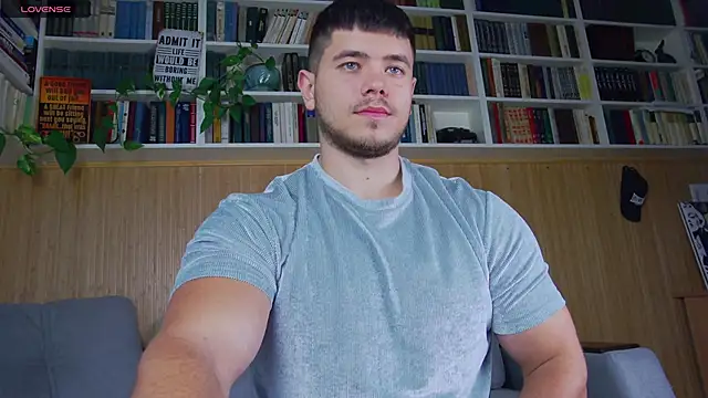 Snapshot of Arilas_ chatting on September 17, 2025, 6:59 am Arilas online show from September 17, 2025, 6:59 am