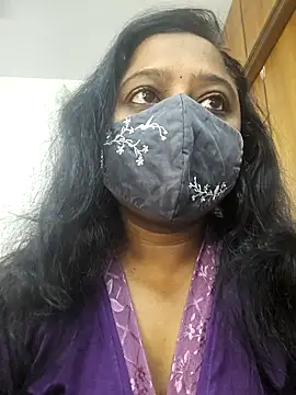 Snapshot of sexynayan23 chatting on November 3, 2025, 5:01 am sexynayan23 online show from November 3, 2025, 5:01 am