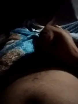 Snapshot of Emanuel45js chatting on December 3, 2025, 1:39 am Emanuel45js online show from December 3, 2025, 1:39 am