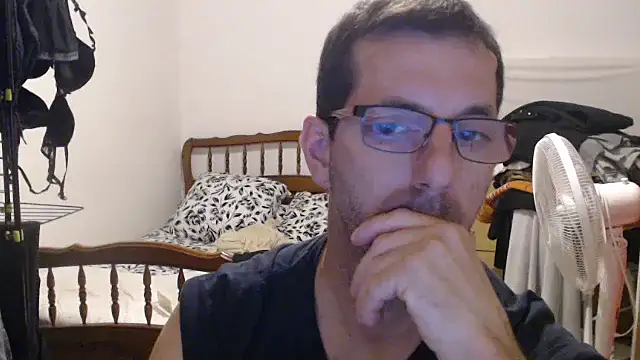 steph19x5 online show from October 4, 2025, 7:04 pm