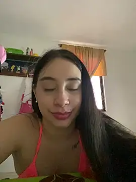 Snapshot of Elena222_ chatting on February 23, 2025, 10:53 pm Elena222  online show from February 23, 2025, 10:53 pm