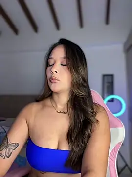 Little Amber6 online show from April 24, 2026, 11:29 pm