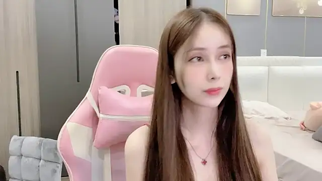 Snapshot of ANNA102 chatting on February 16, 2026, 8:02 am ANNA102 online show from February 16, 2026, 8:02 am