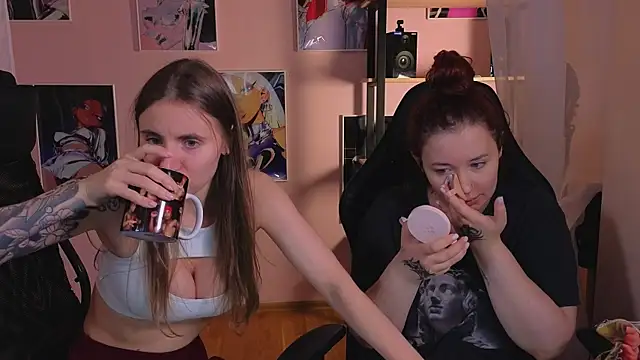 Snapshot of _AnnaStark_ chatting on October 9, 2025, 8:09 pm AnnaStark online show from October 9, 2025, 8:09 pm