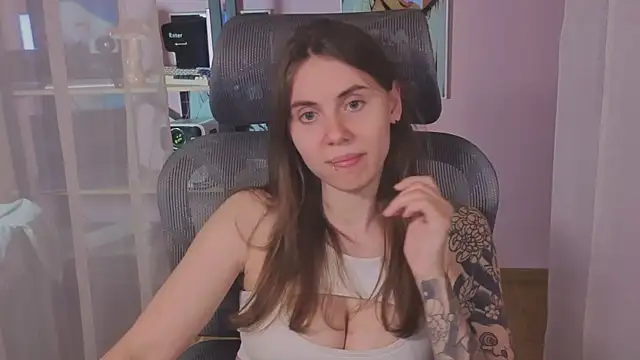 Snapshot of _AnnaStark_ chatting on July 2, 2026, 3:23 am AnnaStark online show from July 2, 2026, 3:23 am