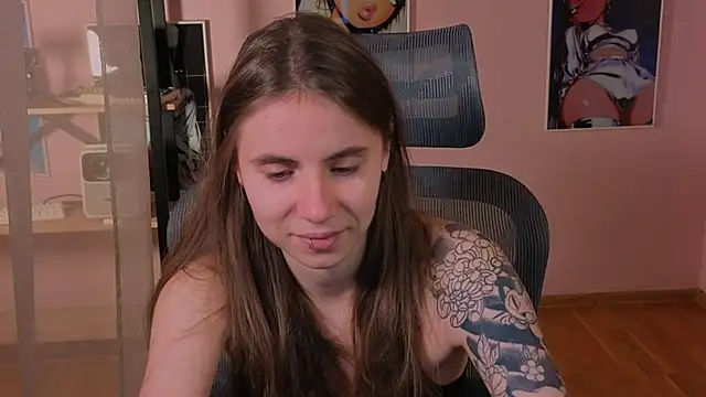 Snapshot of _AnnaStark_ chatting on November 15, 2025, 8:35 pm AnnaStark online show from November 15, 2025, 8:35 pm