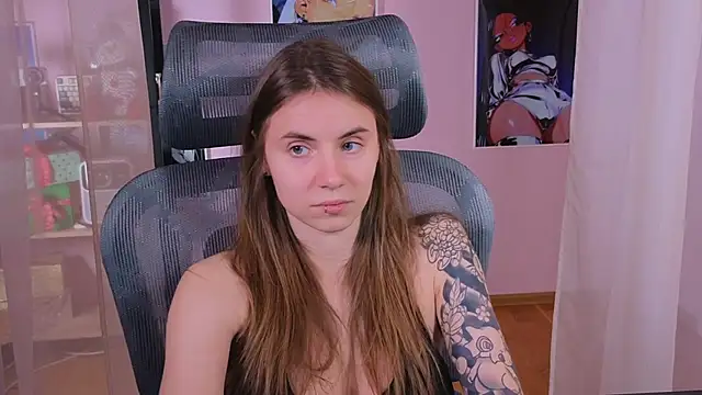 Snapshot of _AnnaStark_ chatting on December 3, 2025, 9:03 pm AnnaStark online show from December 3, 2025, 9:03 pm