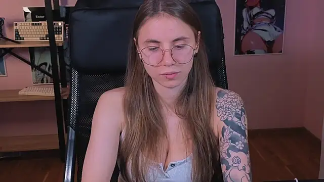 Snapshot of _AnnaStark_ chatting on October 24, 2025, 8:08 pm AnnaStark online show from October 24, 2025, 8:08 pm