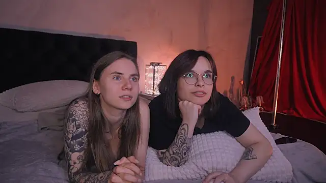 Snapshot of _AnnaStark_ chatting on September 14, 2025, 12:00 am AnnaStark online show from September 14, 2025, 12:00 am