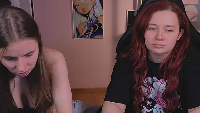 Snapshot of _AnnaStark_ chatting on October 5, 2025, 8:16 am AnnaStark online show from October 5, 2025, 8:16 am