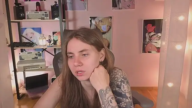 Snapshot of _AnnaStark_ chatting on July 25, 2026, 7:53 pm AnnaStark online show from July 25, 2026, 7:53 pm
