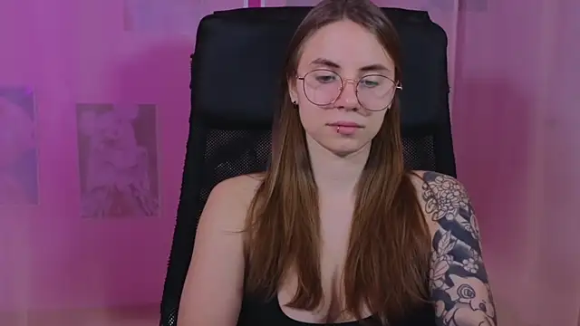 Snapshot of _AnnaStark_ chatting on February 27, 2025, 8:42 pm AnnaStark online show from February 27, 2025, 8:42 pm