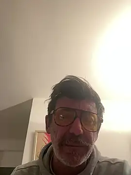 maxximere online show from February 18, 2026, 11:34 pm