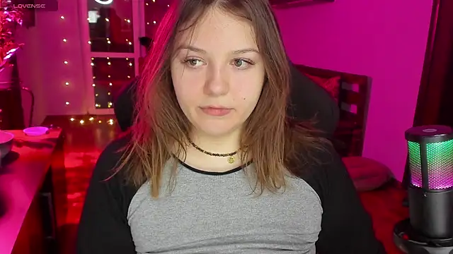 Snapshot of XNirvanaX chatting on January 6, 2026, 4:27 am XNirvanaX online show from January 6, 2026, 4:27 am