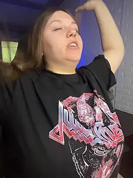 Snapshot of XNirvanaX chatting on October 31, 2025, 5:04 am XNirvanaX online show from October 31, 2025, 5:04 am