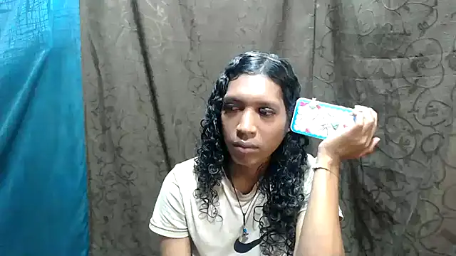 shairaStarr online show from October 18, 2025, 3:03 pm