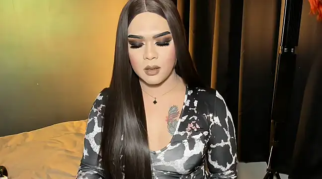 Snapshot of VictoriaEliz chatting on March 7, 2025, 9:59 pm VictoriaEliz online show from March 7, 2025, 9:59 pm