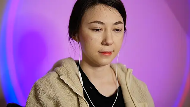 chibi moon  online show from January 15, 2025, 6:08 pm