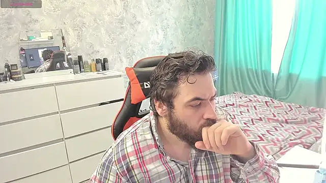 Morlaios online show from March 28, 2026, 1:45 pm