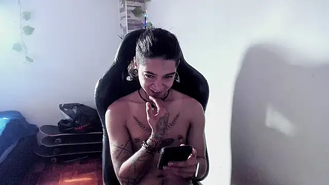 Snapshot of saad_man chatting on November 30, 2025, 6:52 pm saad man online show from November 30, 2025, 6:52 pm