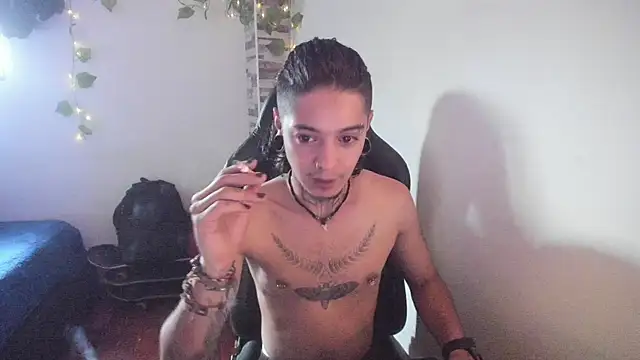 Snapshot of saad_man chatting on November 16, 2025, 8:46 pm saad man online show from November 16, 2025, 8:46 pm