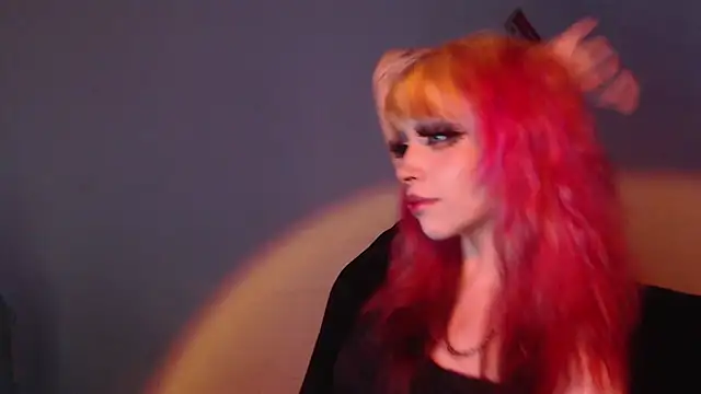 Snapshot of MaryJannes chatting on November 18, 2025, 6:17 am MaryJannes online show from November 18, 2025, 6:17 am