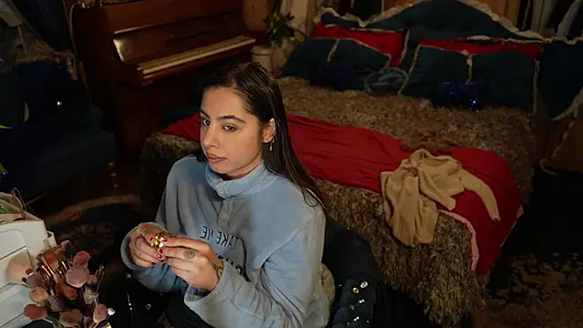 Snapshot of VanessaDoyle chatting on November 16, 2025, 8:41 am VanessaDoyle online show from November 16, 2025, 8:41 am