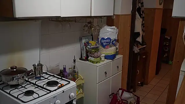 Snapshot of VanessaDoyle chatting on November 18, 2025, 8:28 am VanessaDoyle online show from November 18, 2025, 8:28 am