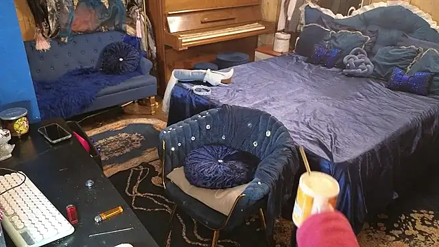 VanessaDoyle online show from January 11, 2026, 4:52 am