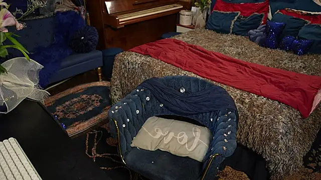 Snapshot of VanessaDoyle chatting on November 13, 2025, 7:51 pm VanessaDoyle online show from November 13, 2025, 7:51 pm