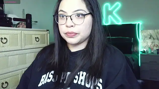 drizzypeach602 online show from March 18, 2026, 2:37 am