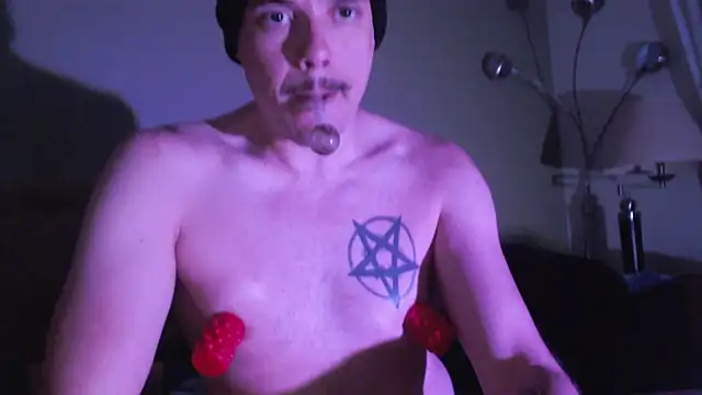 Snapshot of DemonDickNick chatting on December 14, 2024, 2:22 am DemonDickNick online show from December 14, 2024, 2:22 am