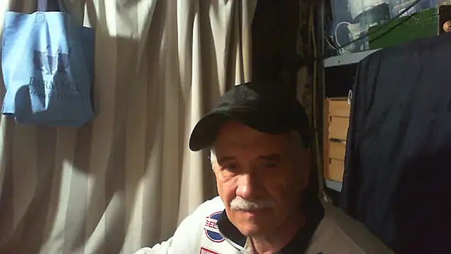 Snapshot of nonnomaturobisex chatting on November 9, 2025, 9:02 am nonnomaturobisex online show from November 9, 2025, 9:02 am