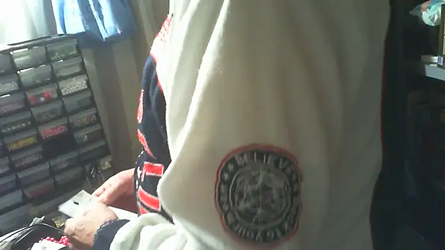 Snapshot of nonnomaturobisex chatting on October 29, 2025, 8:02 am nonnomaturobisex online show from October 29, 2025, 8:02 am