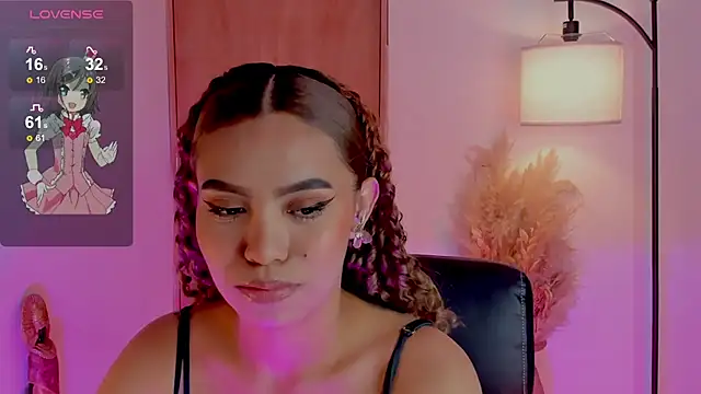 Snapshot of Oxana_Fedorova chatting on January 28, 2025, 3:04 am Oxana Fedorova online show from January 28, 2025, 3:04 am