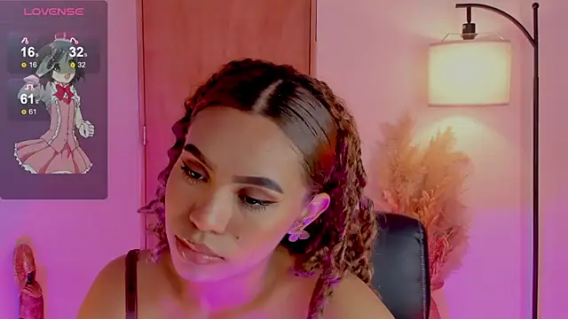 Snapshot of Oxana_Fedorova chatting on January 30, 2025, 1:11 am Oxana Fedorova online show from January 30, 2025, 1:11 am