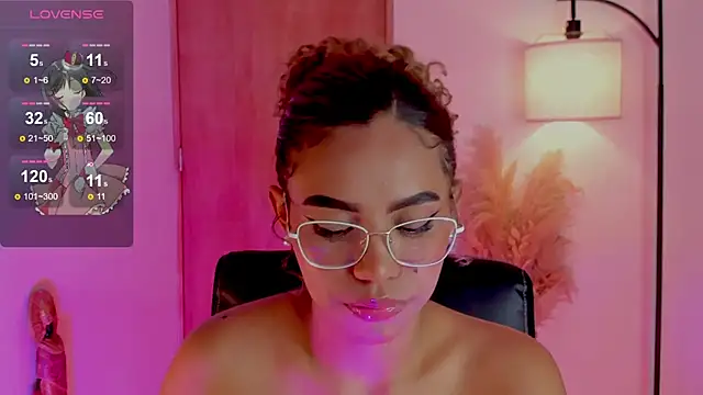 Snapshot of Oxana_Fedorova chatting on March 9, 2025, 3:11 am Oxana Fedorova online show from March 9, 2025, 3:11 am