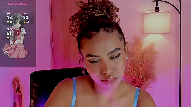 Snapshot of Oxana_Fedorova chatting on March 4, 2025, 4:17 am Oxana Fedorova online show from March 4, 2025, 4:17 am