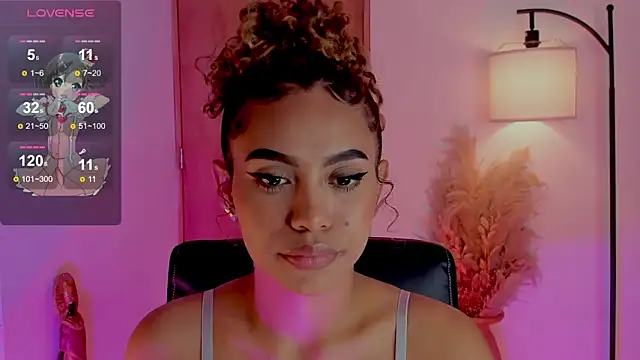 Snapshot of Oxana_Fedorova chatting on March 4, 2025, 8:16 pm Oxana Fedorova online show from March 4, 2025, 8:16 pm