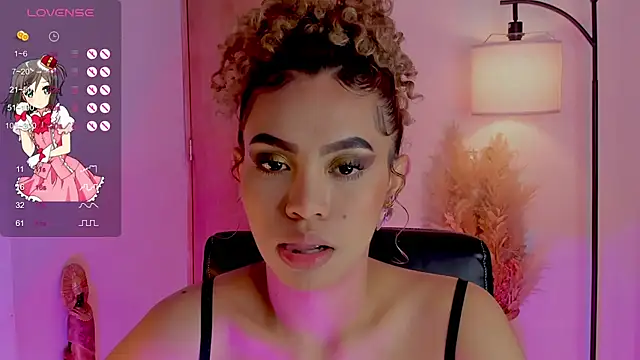 Snapshot of Oxana_Fedorova chatting on February 8, 2025, 12:38 am Oxana Fedorova online show from February 8, 2025, 12:38 am