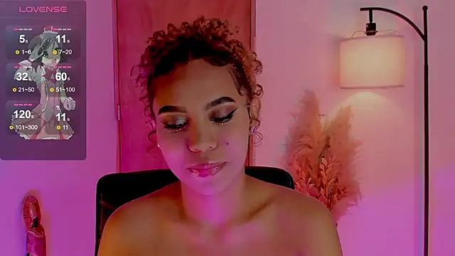 Snapshot of Oxana_Fedorova chatting on March 22, 2025, 6:58 pm Oxana Fedorova online show from March 22, 2025, 6:58 pm