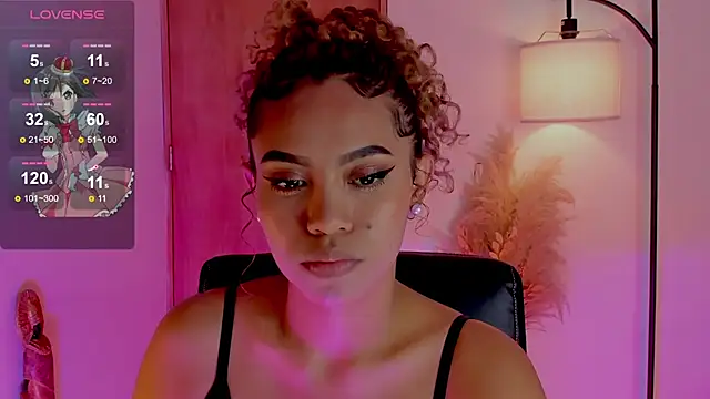 Snapshot of Oxana_Fedorova chatting on March 18, 2025, 7:44 pm Oxana Fedorova online show from March 18, 2025, 7:44 pm