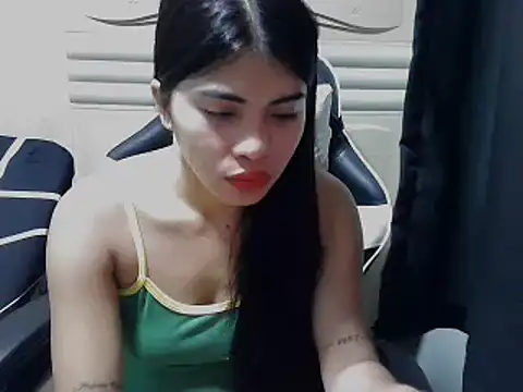 Snapshot of Miss_unknown chatting on October 14, 2025, 1:50 am Miss unknown online show from October 14, 2025, 1:50 am